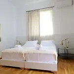 Saint 40 Deluxe فيلة ساراندا