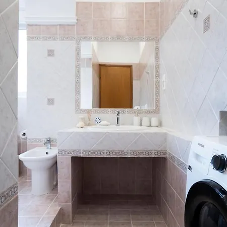 Villa Saint 40 Deluxe Sarande