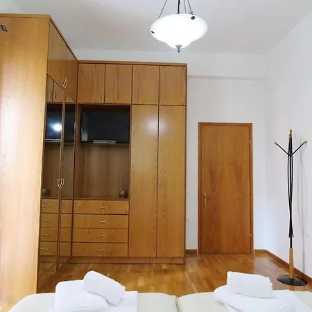 Saint 40 Deluxe Sarande
