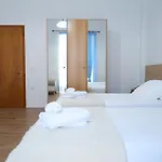 Saint 40 Deluxe * Saranda