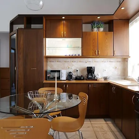 Villa Saint 40 Deluxe Sarandë