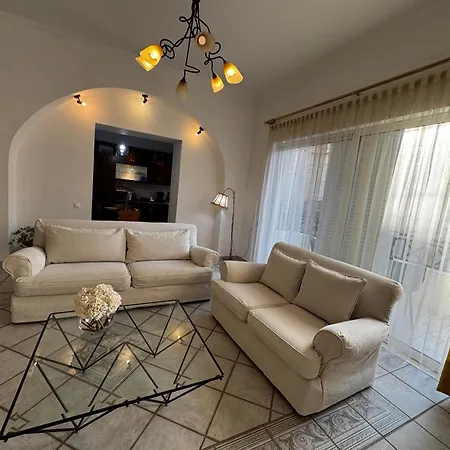 Villa Saint 40 Deluxe Saranda